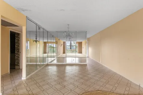 2502 Antigua Terrace Coconut Creek FL 33066