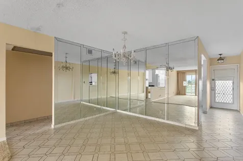 2502 Antigua Terrace Coconut Creek FL 33066