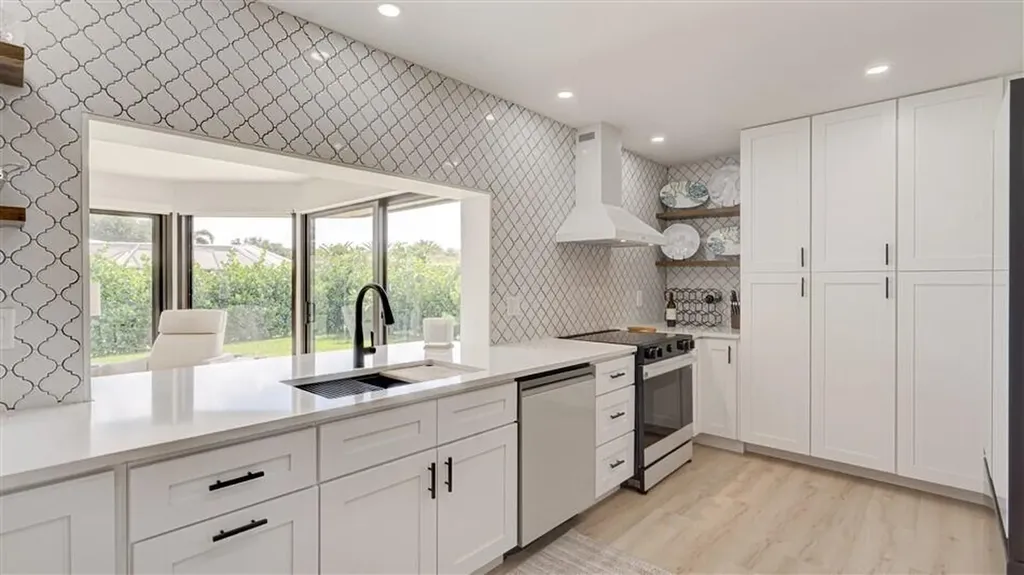 429 Pine Villa Drive Atlantis FL 33462