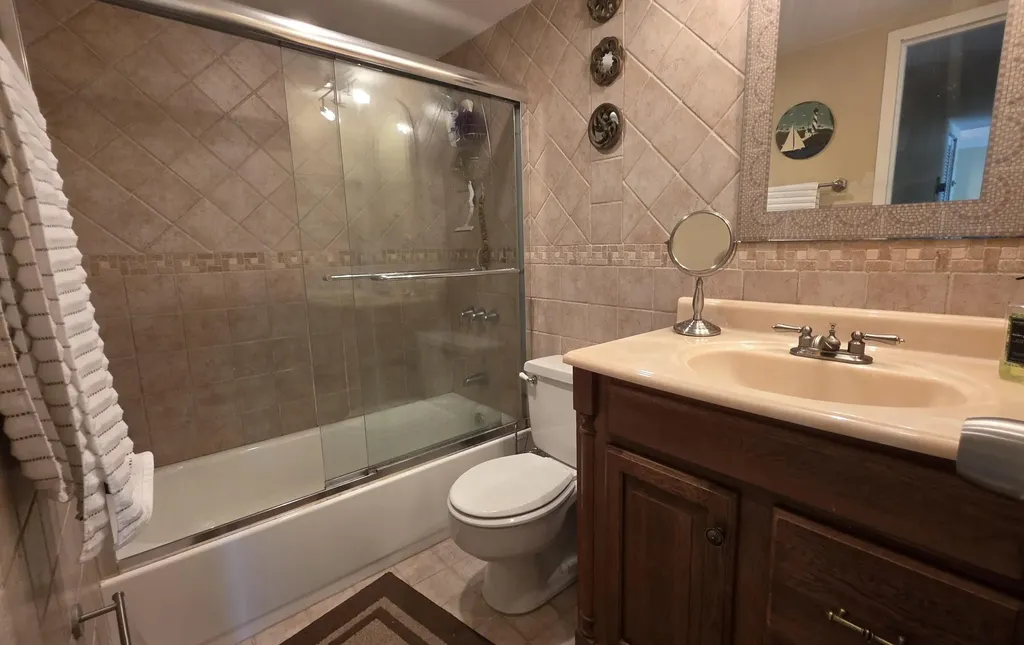 6000 NE 22nd Way Fort Lauderdale FL 33308