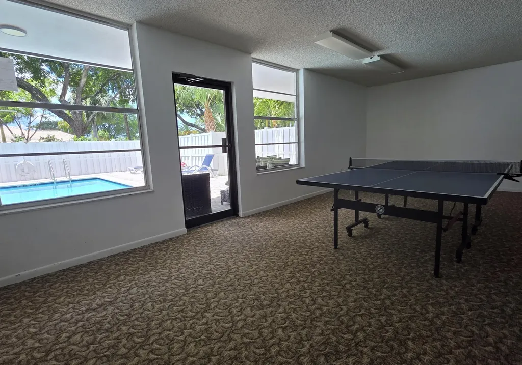 6000 NE 22nd Way Fort Lauderdale FL 33308