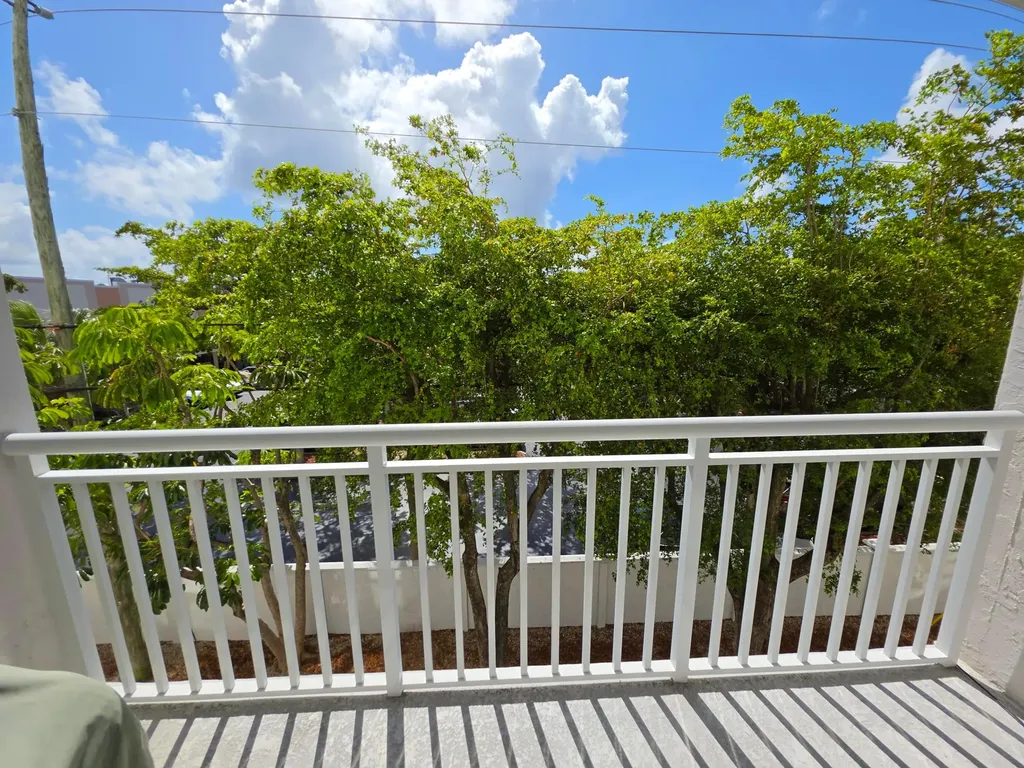 6000 NE 22nd Way Fort Lauderdale FL 33308