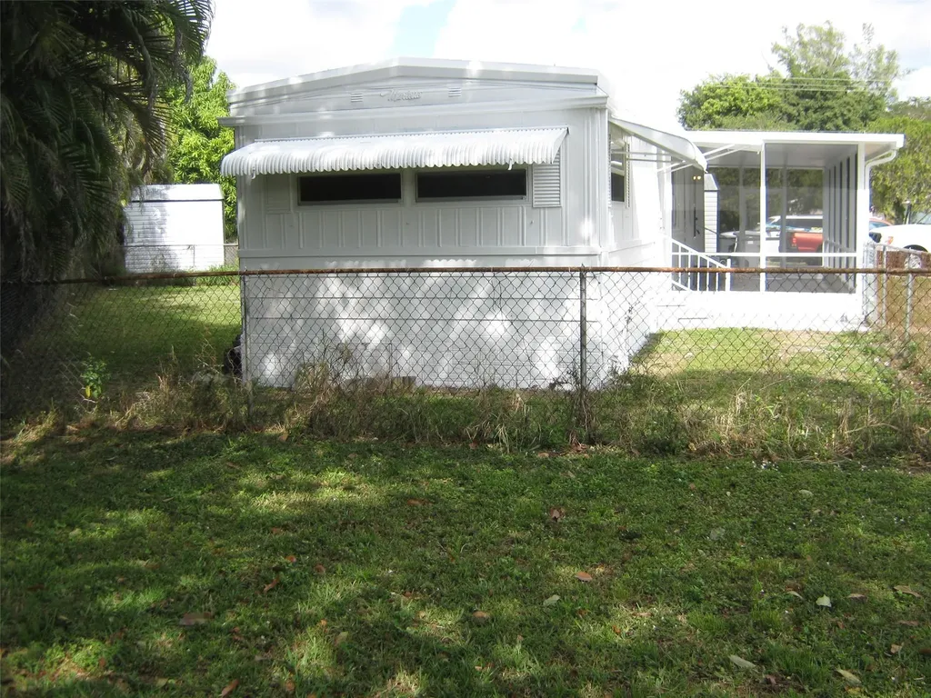 11992 Coral Place Boca Raton FL 33428