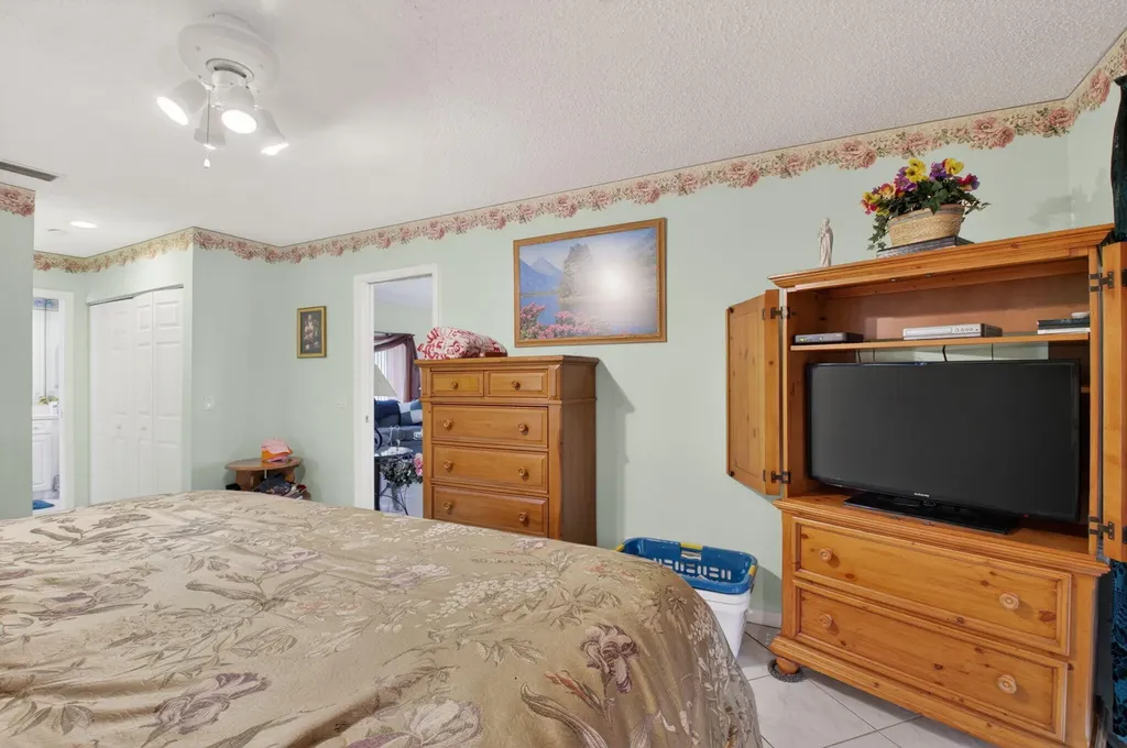8344 Blue Cypress Drive Lake Worth FL 33467