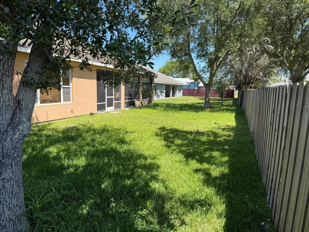 5231 NW Reba Circle Port St Lucie FL 34986