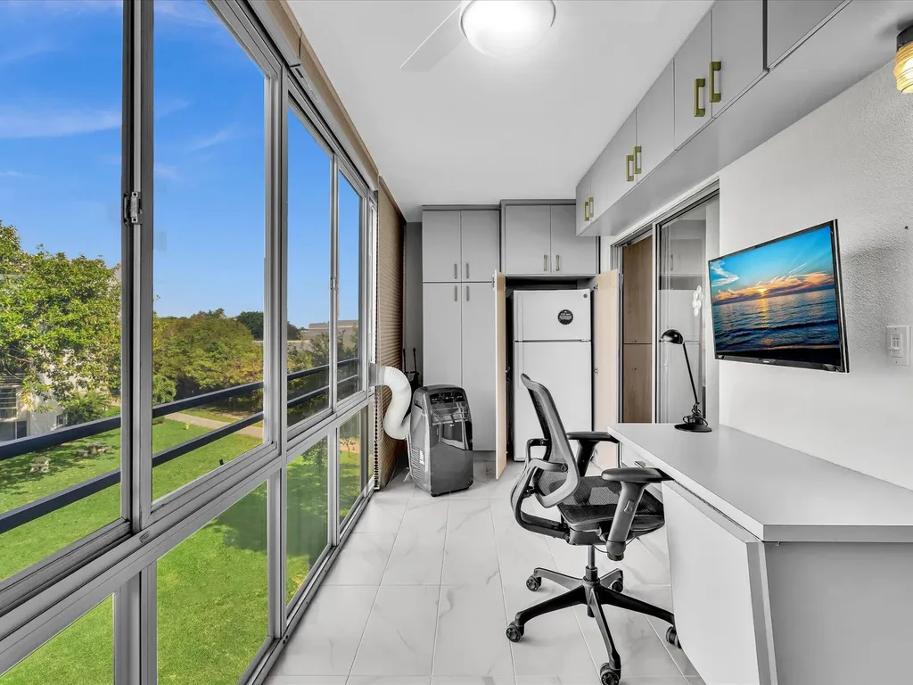 4038 Swansea B Deerfield Beach FL 33442