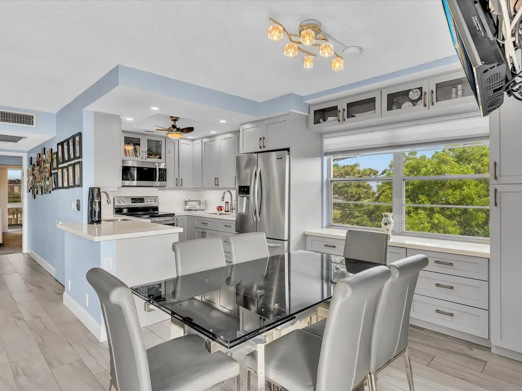 4038 Swansea B Deerfield Beach FL 33442
