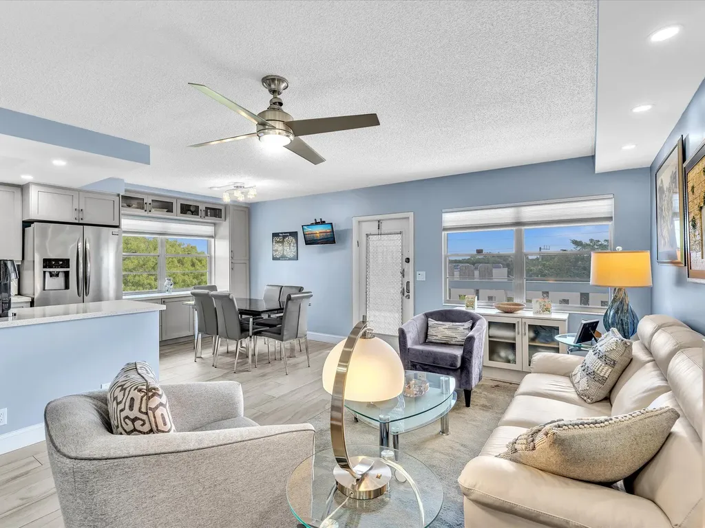 4038 Swansea B Deerfield Beach FL 33442