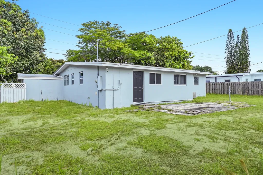 1729 S Congress Avenue Palm Springs FL 33461