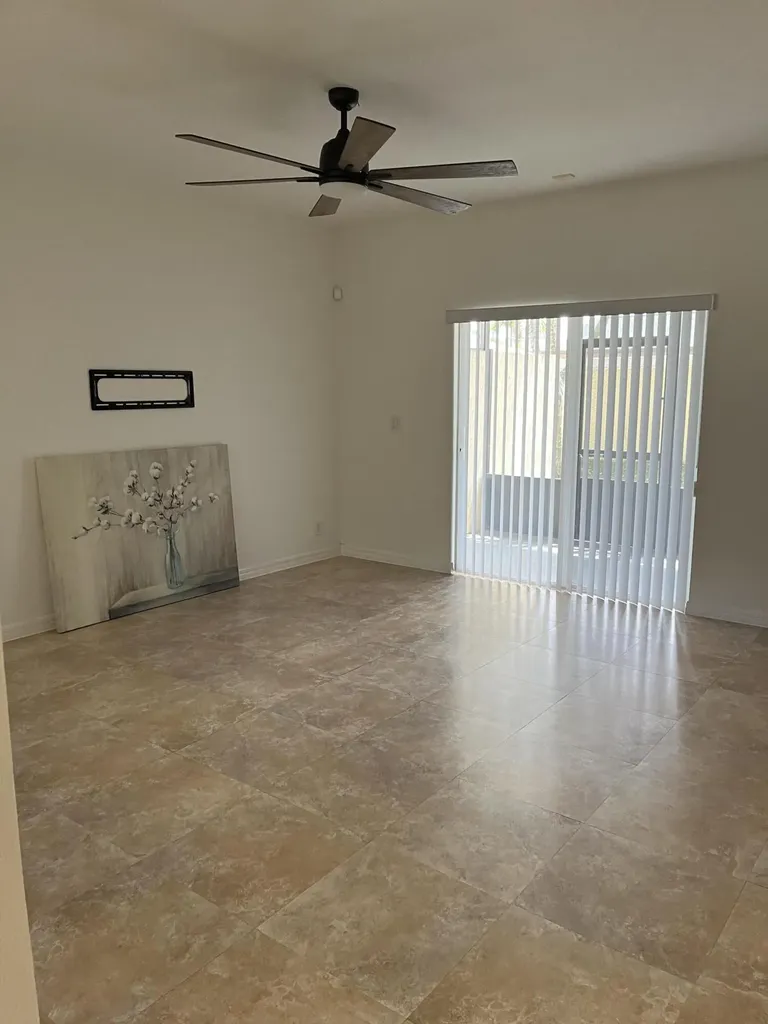 11386 NW 33rd Street Sunrise FL 33323