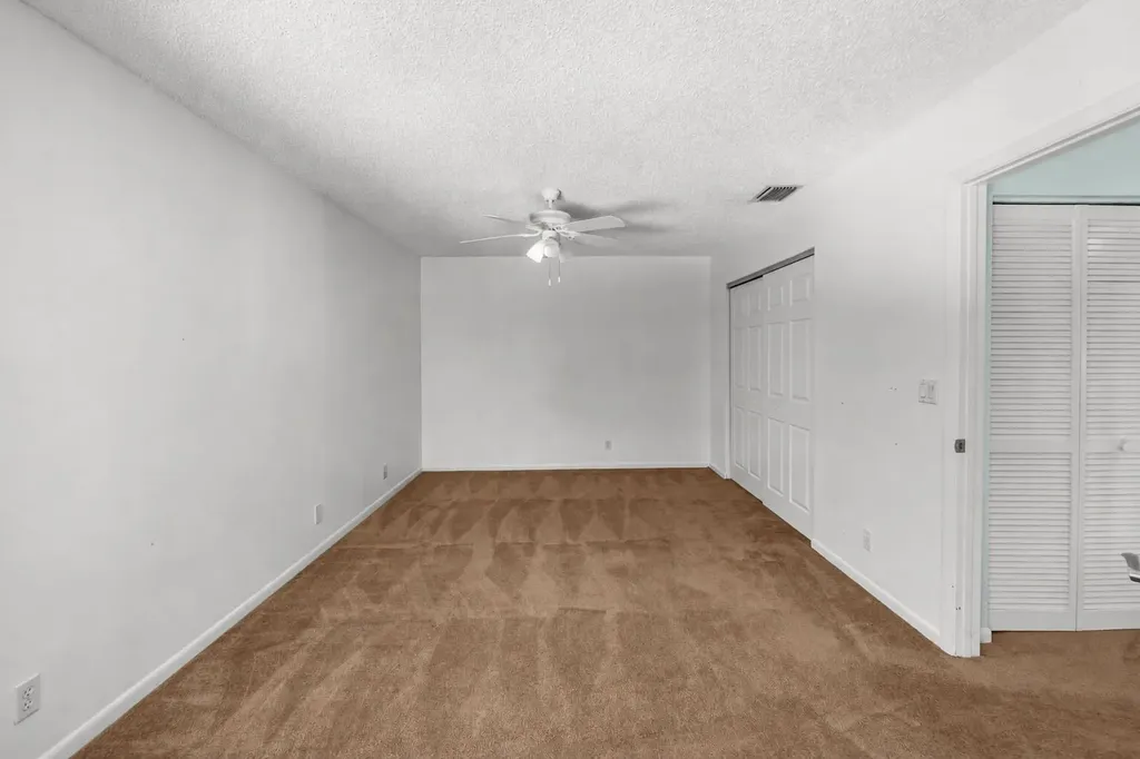 10152 Aspen Way Palm Beach Gardens FL 33410