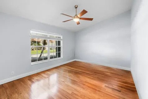 10152 Aspen Way Palm Beach Gardens FL 33410