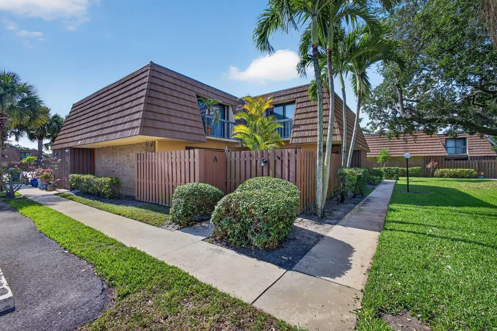 825 Center Street Jupiter FL 33458
