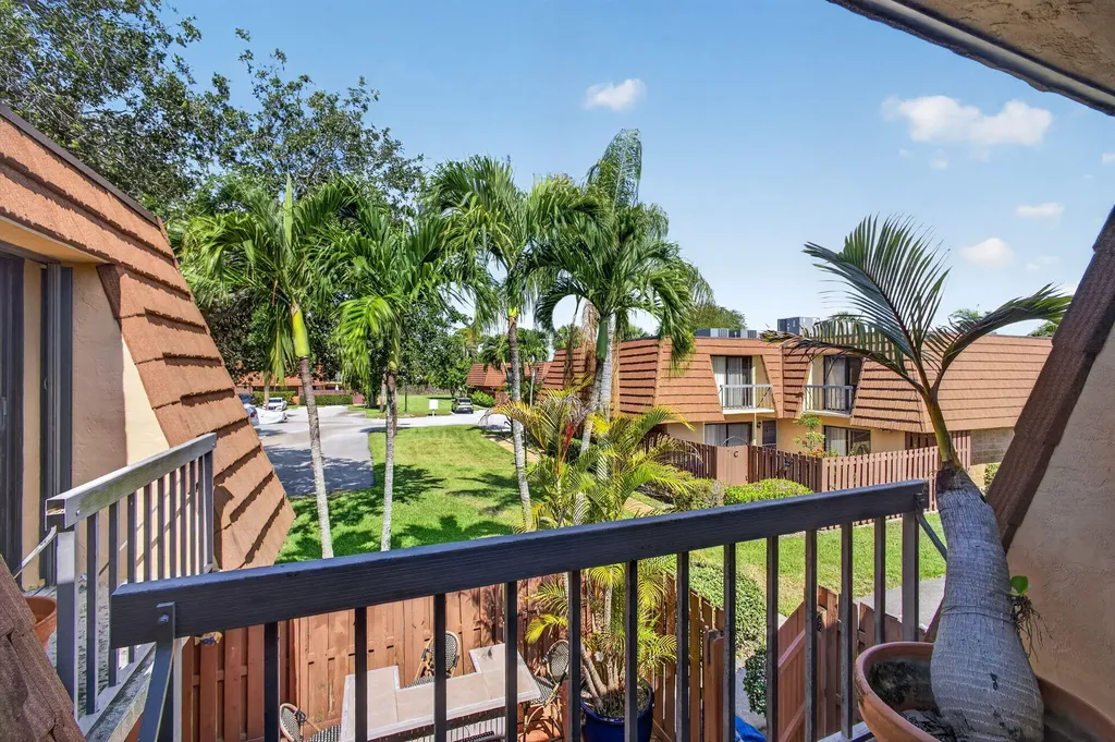 825 Center Street Jupiter FL 33458