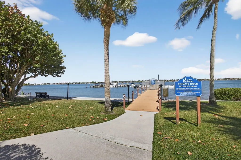 825 Center Street Jupiter FL 33458
