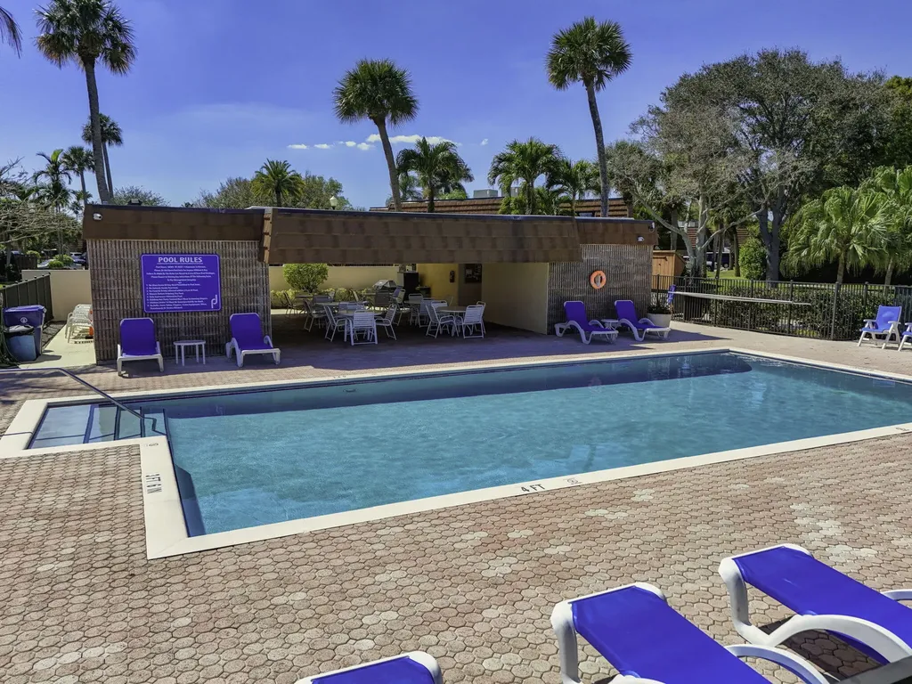825 Center Street Jupiter FL 33458