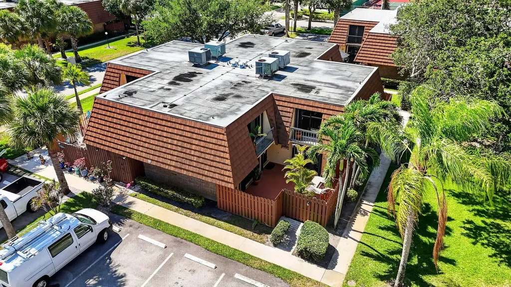 825 Center Street Jupiter FL 33458