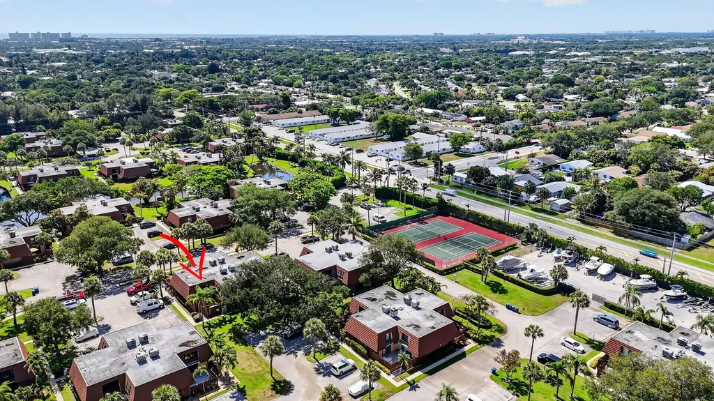 825 Center Street Jupiter FL 33458