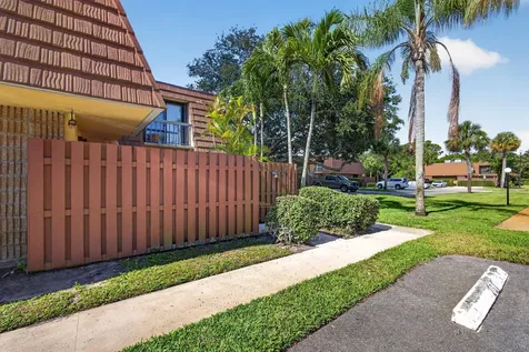 825 Center Street Jupiter FL 33458