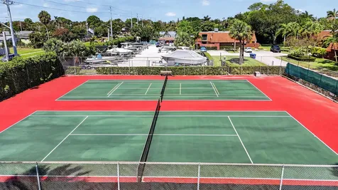 825 Center Street Jupiter FL 33458