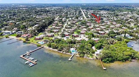 825 Center Street Jupiter FL 33458