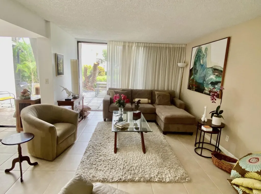 1002 Bridgewood Place Boca Raton FL 33434