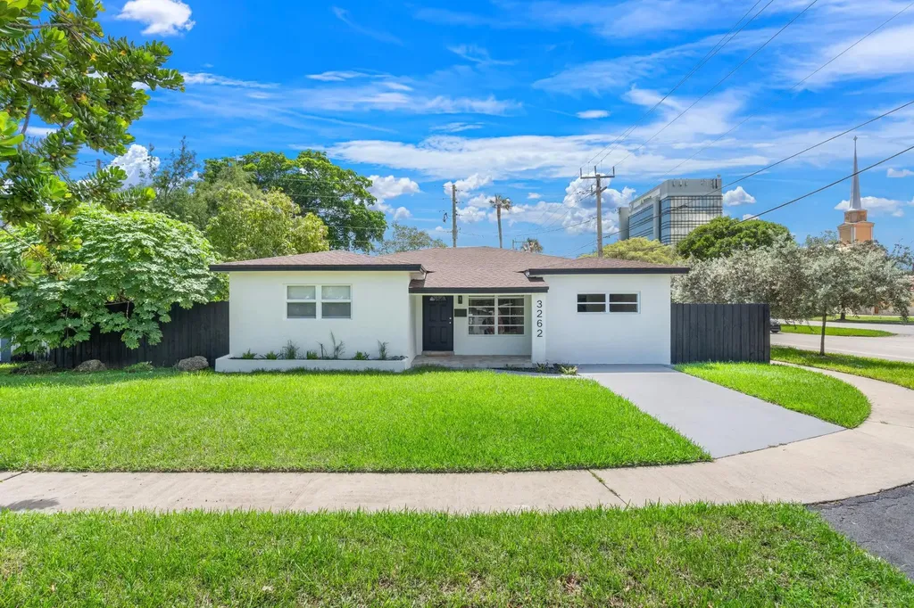 3262 Pierce Street Hollywood FL 33021