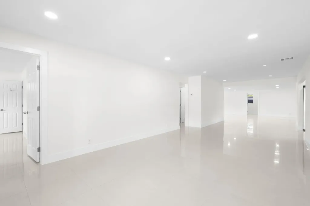 3262 Pierce Street Hollywood FL 33021