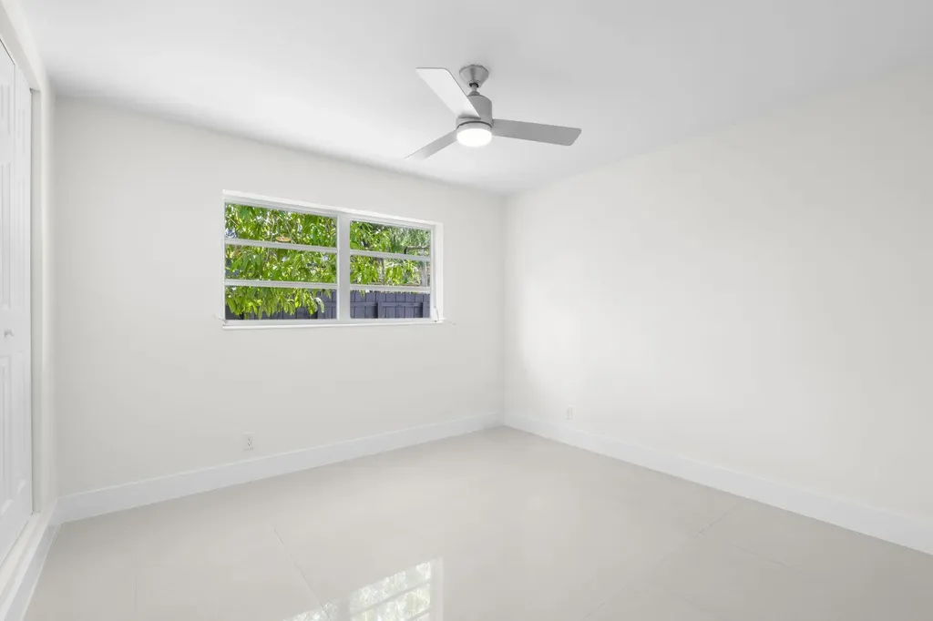 3262 Pierce Street Hollywood FL 33021