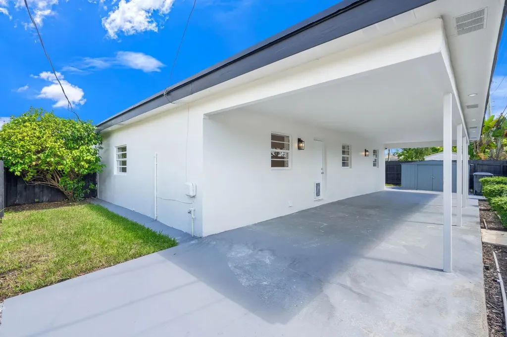 3262 Pierce Street Hollywood FL 33021