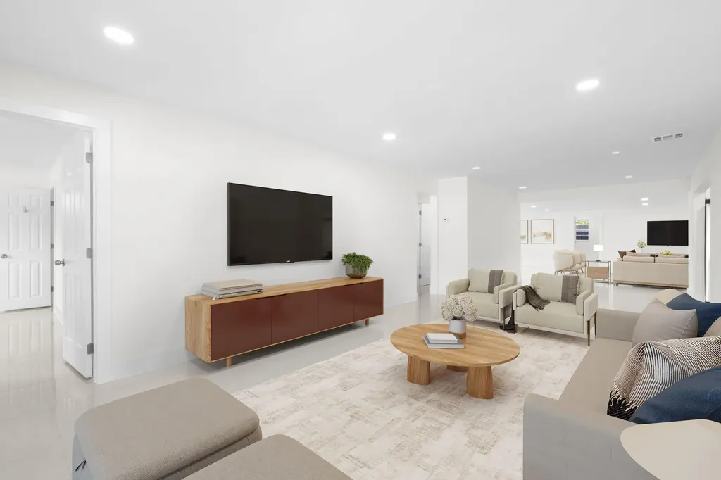 3262 Pierce Street Hollywood FL 33021