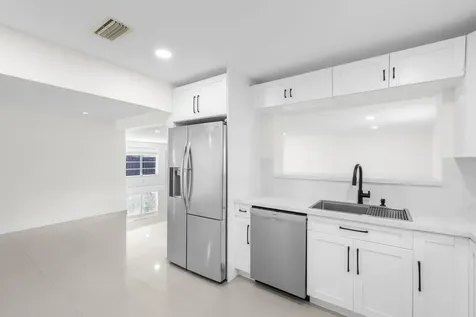 3262 Pierce Street Hollywood FL 33021