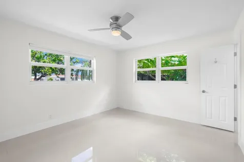 3262 Pierce Street Hollywood FL 33021