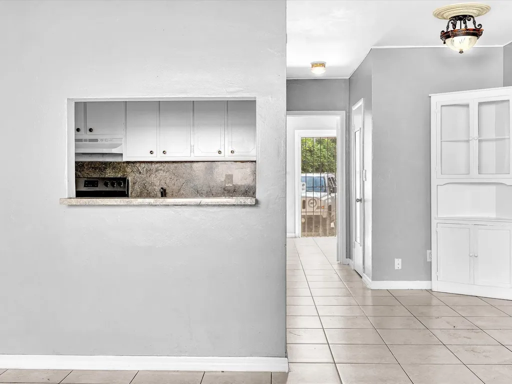 2915 Plunkett Street Hollywood FL 33020
