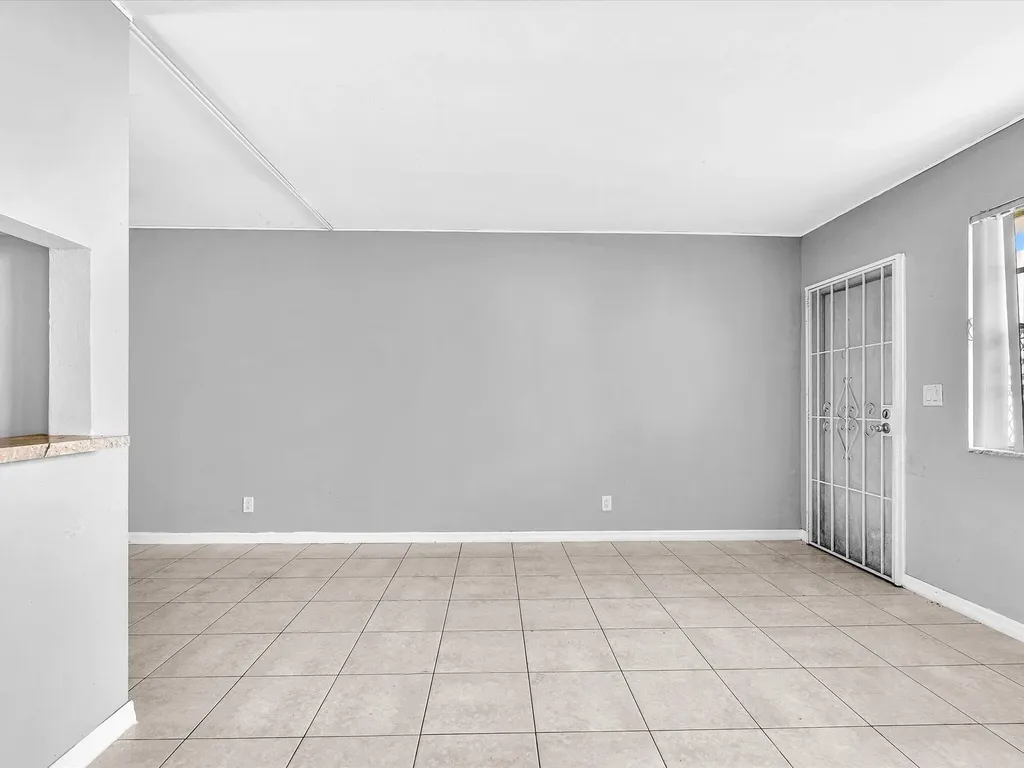 2915 Plunkett Street Hollywood FL 33020
