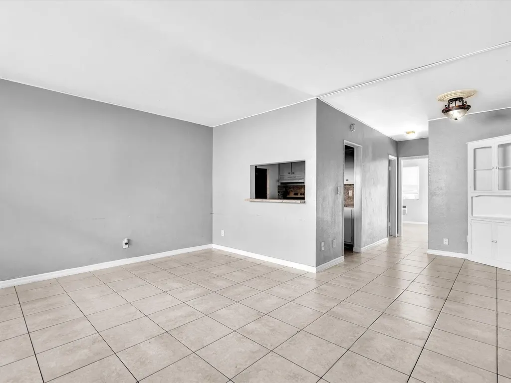 2915 Plunkett Street Hollywood FL 33020