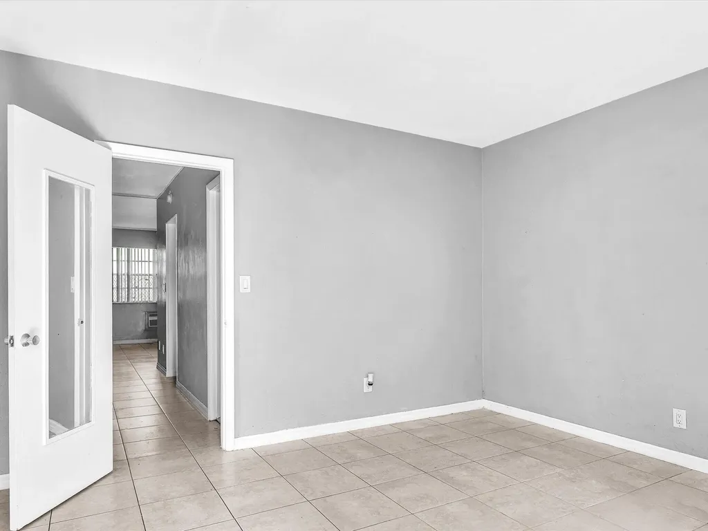 2915 Plunkett Street Hollywood FL 33020