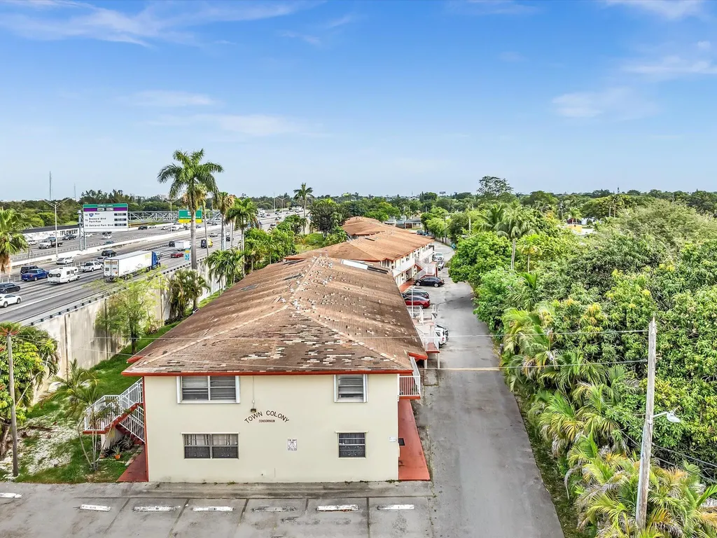 2915 Plunkett Street Hollywood FL 33020