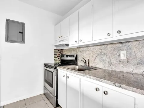 2915 Plunkett Street Hollywood FL 33020