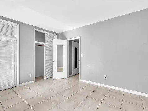 2915 Plunkett Street Hollywood FL 33020