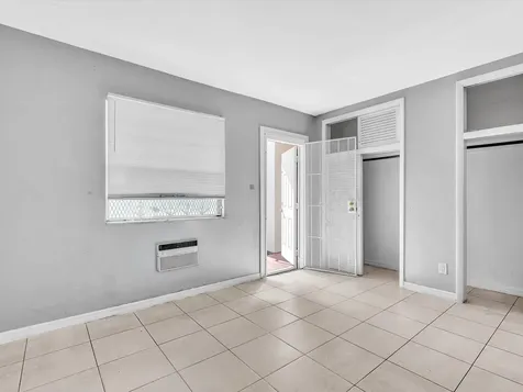 2915 Plunkett Street Hollywood FL 33020