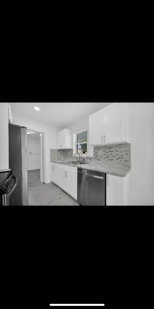 1112 NW 43rd Terrace Lauderhill FL 33313