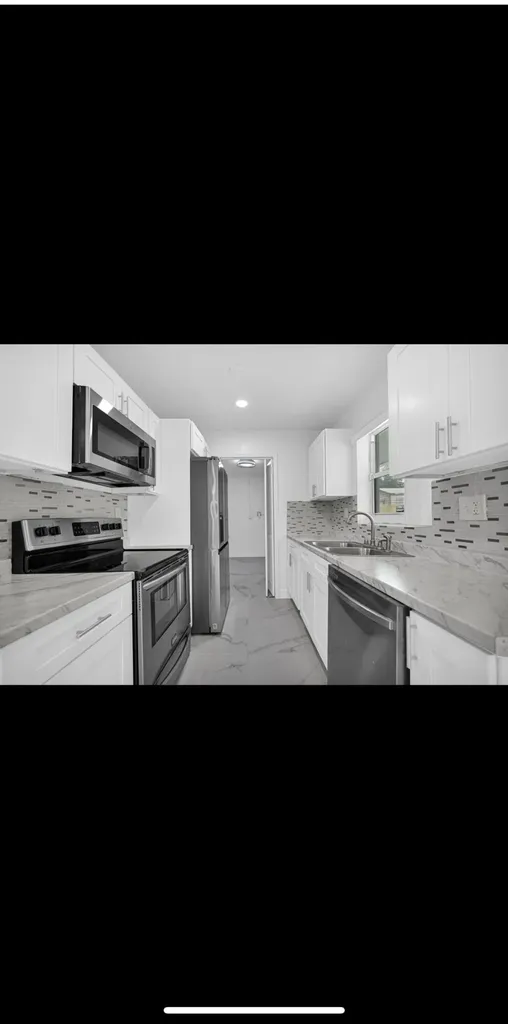 1112 NW 43rd Terrace Lauderhill FL 33313