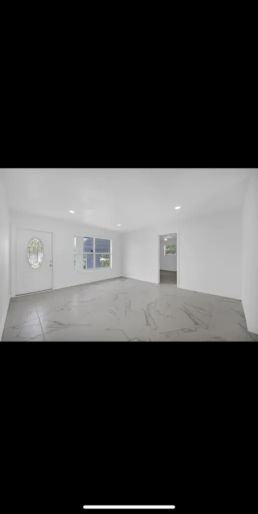 1112 NW 43rd Terrace Lauderhill FL 33313