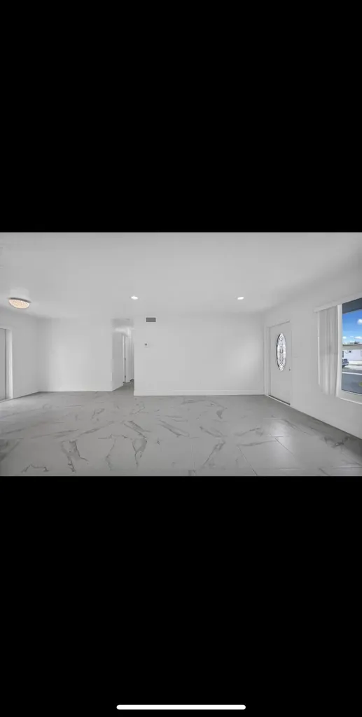 1112 NW 43rd Terrace Lauderhill FL 33313