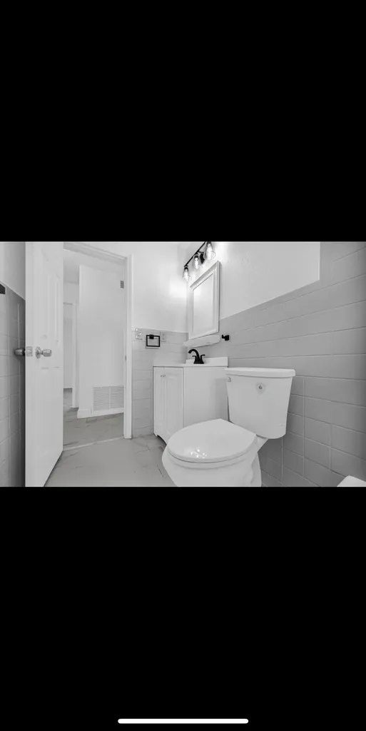 1112 NW 43rd Terrace Lauderhill FL 33313