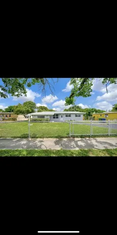 1112 NW 43rd Terrace Lauderhill FL 33313