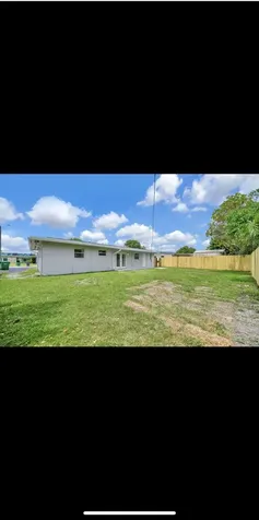 1112 NW 43rd Terrace Lauderhill FL 33313