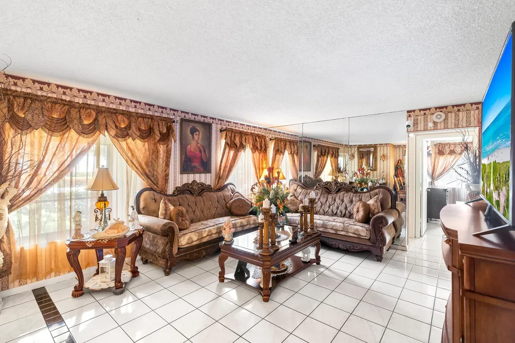 4996 Sable Pine Circle West Palm Beach FL 33417