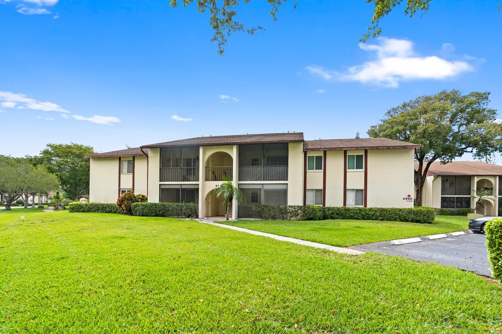 4996 Sable Pine Circle West Palm Beach FL 33417